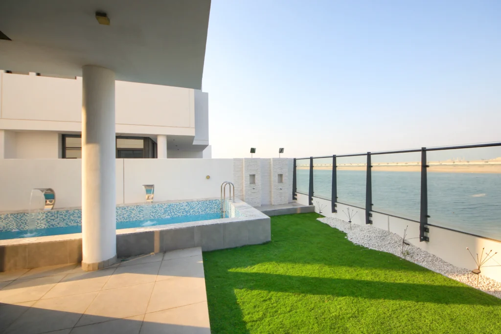 Family-friendly holiday home in Abu Dhabi with spacious garden and child-friendly amenities